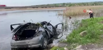 Kontrolden çıkan otomobil Büyükçekmece Gölü'ne düştü: 1 yaralı