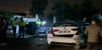 İskenderun'da park halindeki araçlara çarpan otomobil sürücüsü kaçtı
