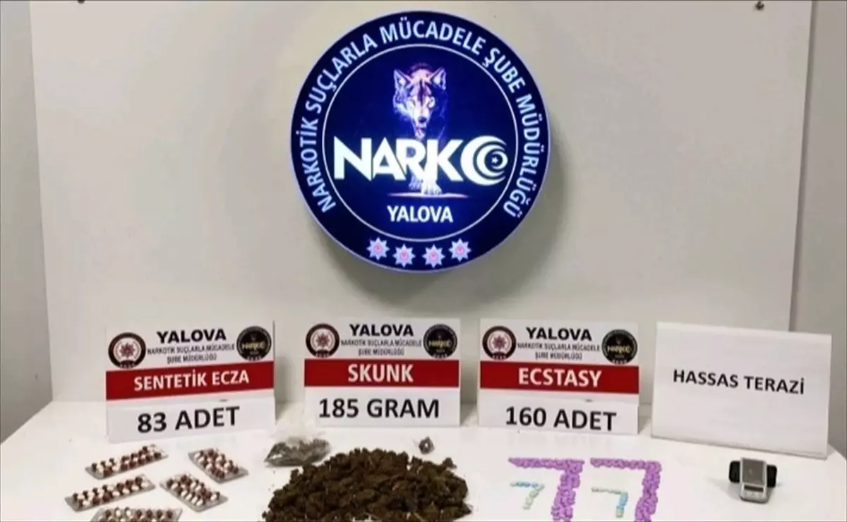 Yalova'da Uyuşturucu Ticareti Yapan 2 Zanlı Tutuklandı