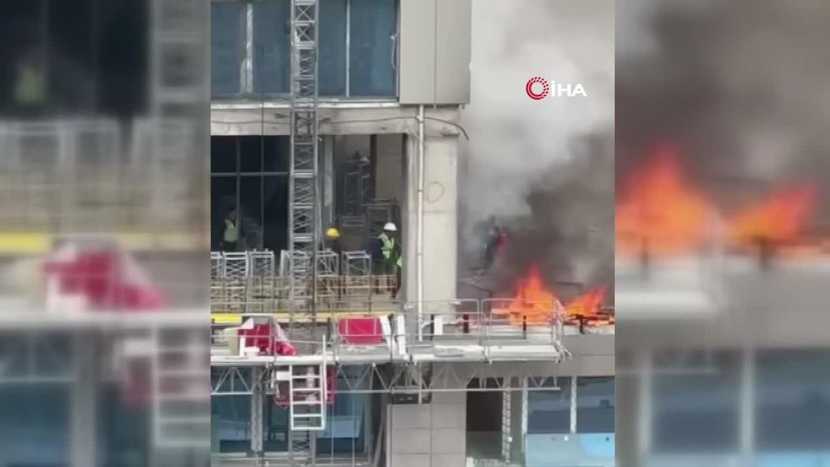 Ataşehir'de rezidans inşaatında çıkan yangın korkuttu