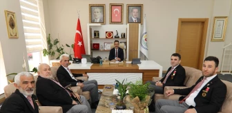 Erenler Belediye Başkanı Şenol Dinç Ziyaretçilerini Ağırlıyor