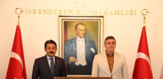 İskenderun Belediye Başkanı Mehmet Dönmez, Kaymakam Murat Sefa Demiryürek'i ziyaret etti