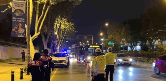 İstanbul'da yapılan huzur uygulamasında araçlar didik didik arandı