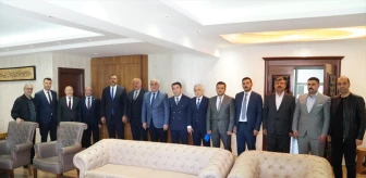 MHP Kayseri İl Başkanı Seyit Demirezen, ilçe belediye başkanları ve meclis üyeleriyle grup toplantısı gerçekleştirdi