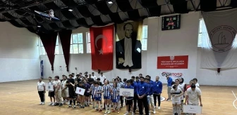 ZBEÜ ev sahipliğinde Üniversiteler Arası Salon Futbolu Bölgesel Lig Grup Müsabakaları Açılış Seremonisi