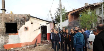 Çankırı Valisi Mustafa Fırat Taşolar, Yapraklı'da Yangın Sonrası İncelemelerde Bulundu