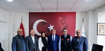 AK Parti Eskişehir Milletvekili Fatih Dönmez ve İl Başkanı Gürhan Albayrak, Han Belediye Başkanı Bekir Belceli'yi ziyaret etti