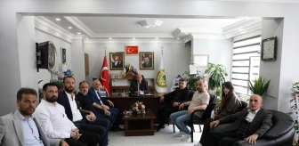 AK Parti ve MHP Ferizli İlçe Teşkilatları Ferizli Belediye Başkanı Mehmet Ata'yı Ziyaret Etti