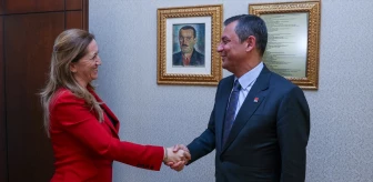 CHP Genel Başkanı Özgür Özel, DİSK Genel Başkanı Arzu Çerkezoğlu'nu kabul etti
