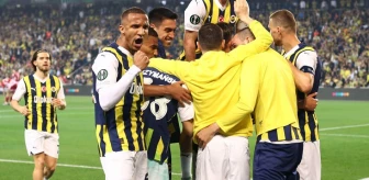 Kadıköy'de tarihi gece! Olympiakos'u 2-0 yenen Fenerbahçe, Konferans Ligi'nde yarı finale yükseldi