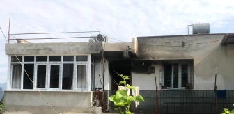 Adana'da bir ev yangını itfaiye ekipleri tarafından söndürüldü