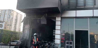 Malatya'da bir iş yerinde çıkan yangın söndürüldü