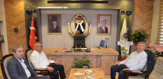 Osmancık Belediye Başkanı Ahmet Gelgör, Dodurga Belediye Başkanı İsmail Çetinkaya'yı ziyaret etti