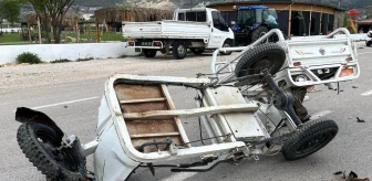 Tokat'ta otomobil ile tarım aracı çarpıştı, kazada 1'i ağır iki kişi yaralandı