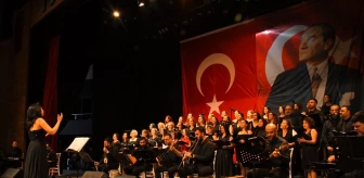 Torbalı Öğretmenler Korosu Türk Polis Teşkilatı'nın Kuruluş Yıl Dönümü Konseri Verdi