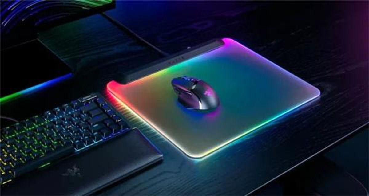 Razer Firefly V2 Pro: Yeni Oyuncu Mouse Padi Geliyor