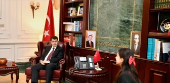 Ankara Valisi Vasip Şahin, öğretmen ve öğrencilerle buluştu