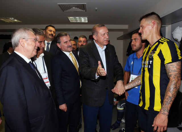 Bomba iddia! Cuhmurbaşkanı Erdoğan Fenerbahçe'yi bıraktı