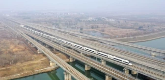 Çin'in yeni yüksek hızlı tren modeli CR450 saatte 400 km hıza ulaşabilecek