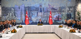 Cumhurbaşkanı Yardımcısı Cevdet Yılmaz, TAİK ve AmCham Türkiye Yönetim Kurulu Üyelerini Kabul Etti