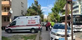 Edirne'de motosikletin çarptığı anne ve kızı yaralandı