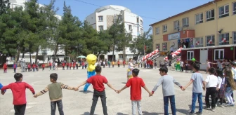 Gaziantep Ticaret Odası, depremzede çocuklar için kutlama programı düzenledi
