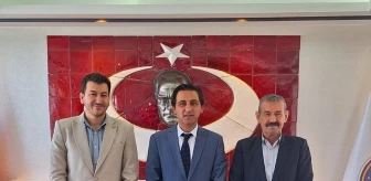 Selendi Kaymakamı Halil İbrahim Okumuş, belediye başkanı Murat Daban'ı ziyaret etti
