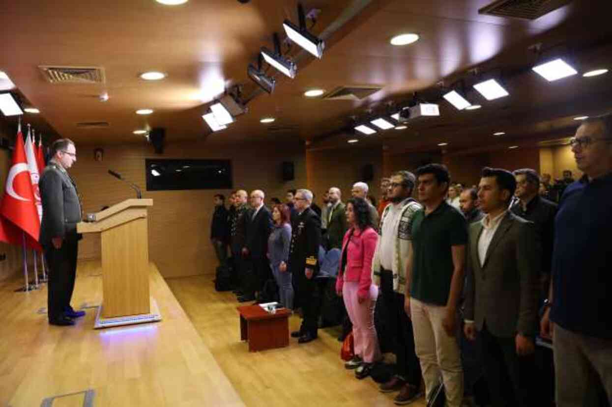 Milli Savunma Bakanlığı, savunma muhabirliği eğitimine başladı