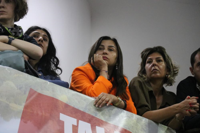 Tanju Özcan'dan protestocu eşine esprili yanıt: Ben de seni protesto ediyorum, eve geç geleceğim