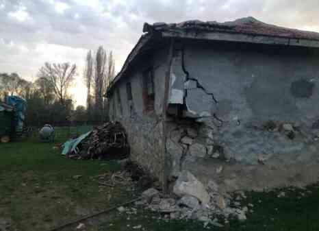 Tokat depreminde yıkım var mı? Tokat'ta deprem kaç saniye sürdü? Tokat'ta kaç büyüklüğünde deprem oldu?