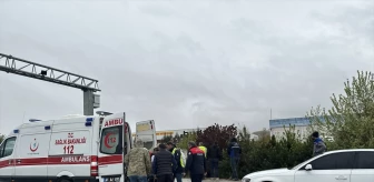 Afyonkarahisar'da Midibüs Şarampole Devrildi: 5 Yaralı