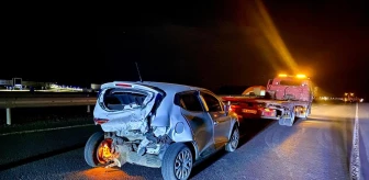 Ardahan'da 2 otomobilin çarpışması sonucu 4 kişi yaralandı