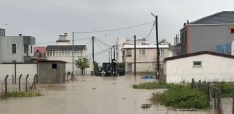 Erdek'te Şiddetli Yağışlar Sonucu Su Baskınları Oluştu