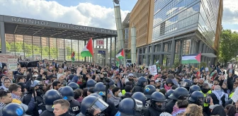 Berlin'de Filistin'e Destek Gösterisi