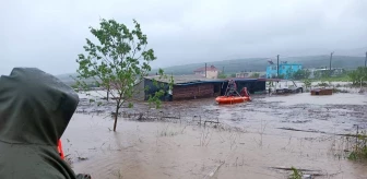 Biga'da Şiddetli Yağış Hayatı Olumsuz Etkiledi
