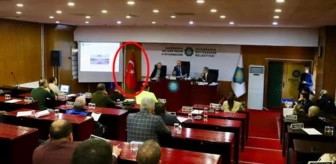 Diyarbakır'da belediye meclis salonunda Türk bayrağı kaldırıldı mı?