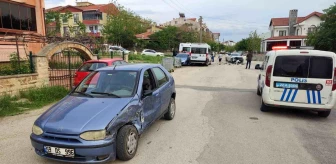 Edirne'de 14 yaşındaki çocuğun kullandığı otomobilin karıştığı trafik kazasında 3 kişi yaralandı