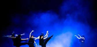 Ankara Devlet Opera ve Balesi Modern Dans Topluluğu 'Enternasyonal III' ile sahnede