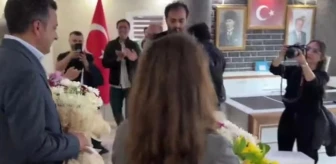 Sur Belediyesi'nde mazbata töreni sırasında Atatürk ve Cumhurbaşkanı Erdoğan'a hakaret eden şahıs gözaltına alındı