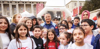 Türkiye'nin ilk astronotu Alper Gezeravcı'dan çocuklara ilham dolu mesaj
