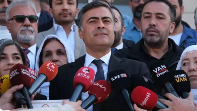 Abdullah Zeydan: Kayyum yönetimi, Van Büyükşehir Belediyesi'ni 8,5 milyar  TL borca sokmuş - Haberler