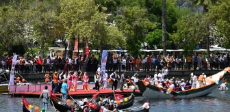 Adana'da 12. Uluslararası Portakal Çiçeği Karnavalı'nda Su Korteji Gerçekleştirildi