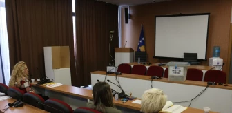 Kuzey Kosova'da Arnavut kökenli belediye başkanlarının görevden alınması seçimi Sırpların boykotuyla sonuçlandı