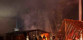 Konya'da Ahşap Ürünleri Üreten Fabrikada Yangın Çıktı