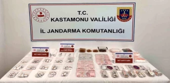 Tosya'da Uyuşturucu Operasyonu: 2 Şahıs Tutuklandı