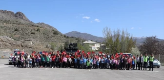 Gümüşhane Jandarma Komutanlığı, 23 Nisan'da Köy Okullarını Ziyaret Etti