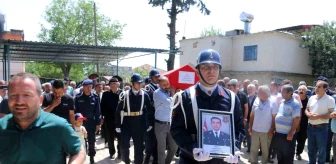 Şırnak'ta trafik kazasında hayatını kaybeden Jandarma Astsubay Kıdemli Çavuş Halil Kurt, Adana'da defnedildi