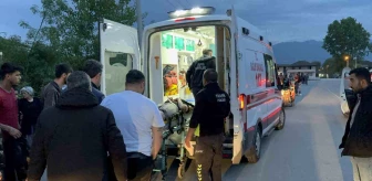 Düzce'de motosiklet ile kamyonetin kafa kafaya çarpıştığı kazada 1 kişi yaralandı