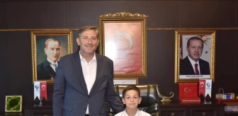 Tekkeköy Belediye Başkanı 23 Nisan'da Çocuklara Koltuğunu Devretti