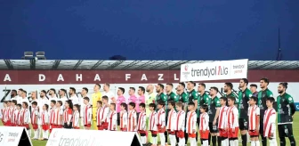 Ümraniyespor, Kocaelispor'u 1-0 mağlup etti